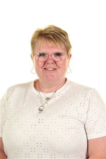 Ali Walker